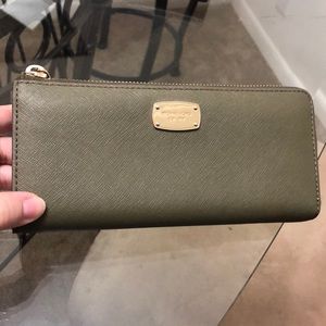 Michael Kors wallet